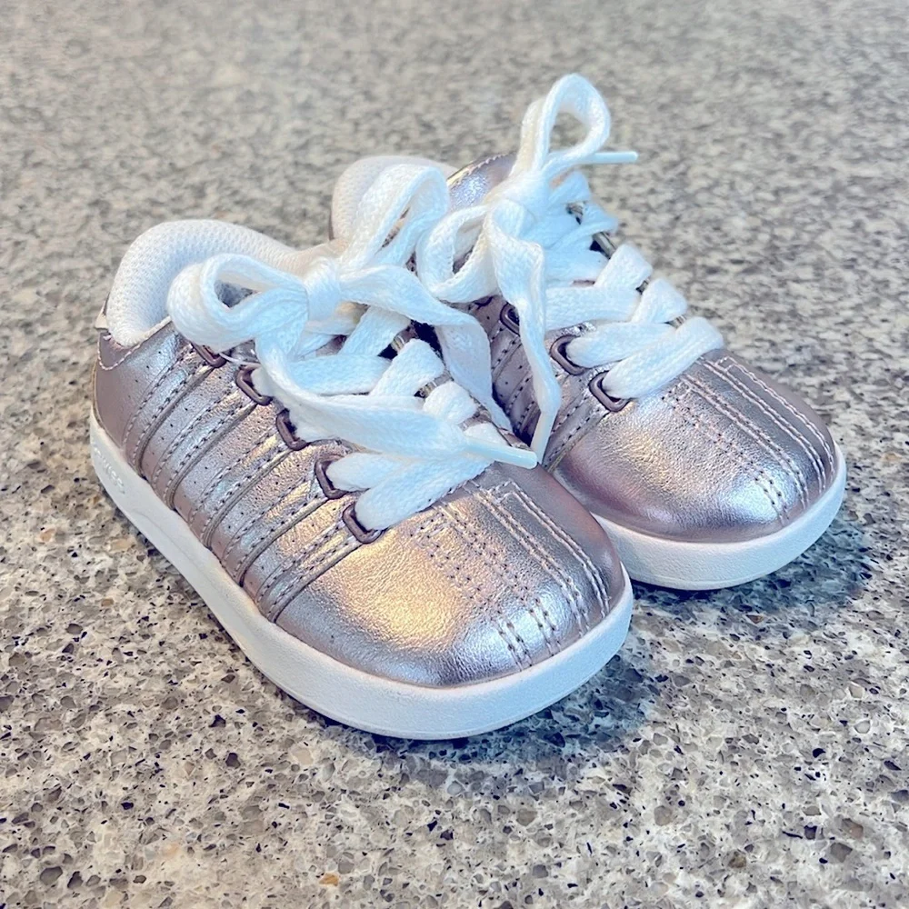 NWT Baby K-Swiss soft metallic pink size 5